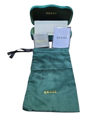 Gucci Green Velvet Sunglasses Pouch & Case Set